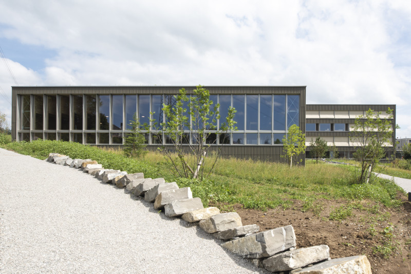 Ouverture du 3e Centre scolaire à Marly - La RTS dépose ses caméras au Château-d'Eau